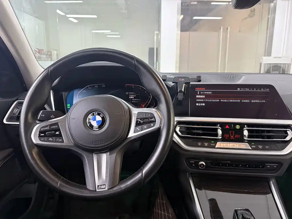 BMW 3 Series — миниатюра 17