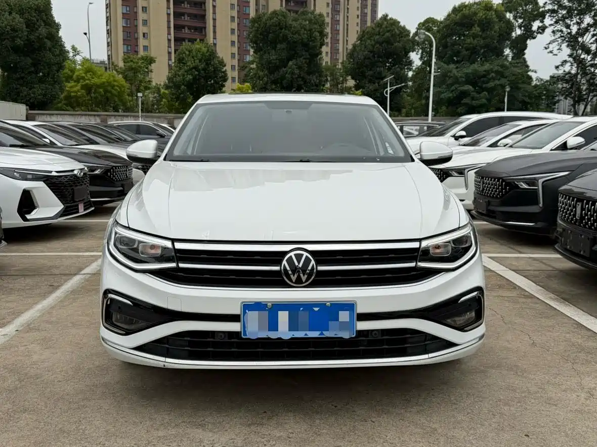Volkswagen Bora 2023 Белый из Китая, фото 6
