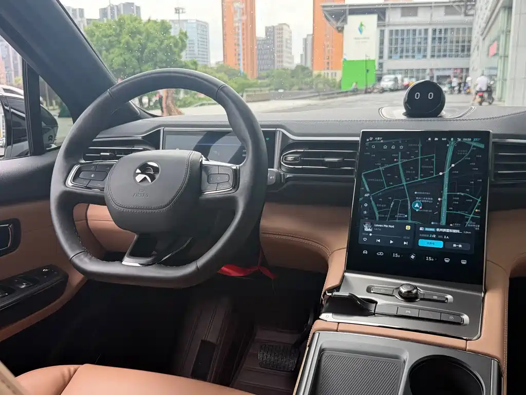 NIO ES6 — миниатюра 8