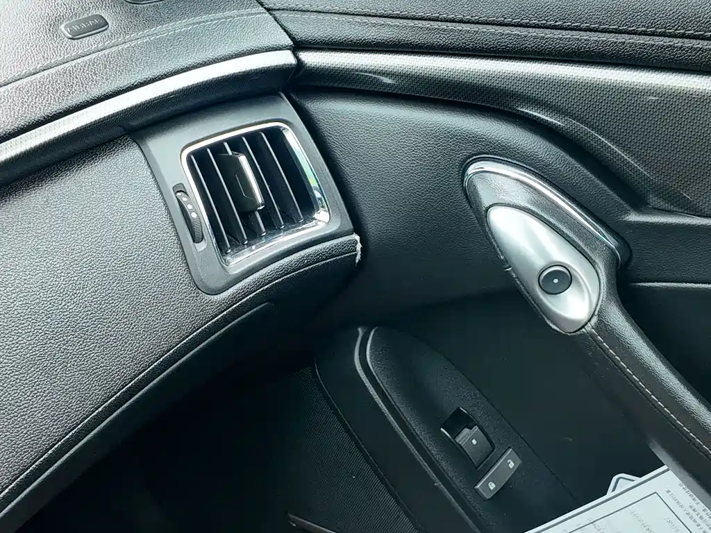 Cadillac CTS — миниатюра 55