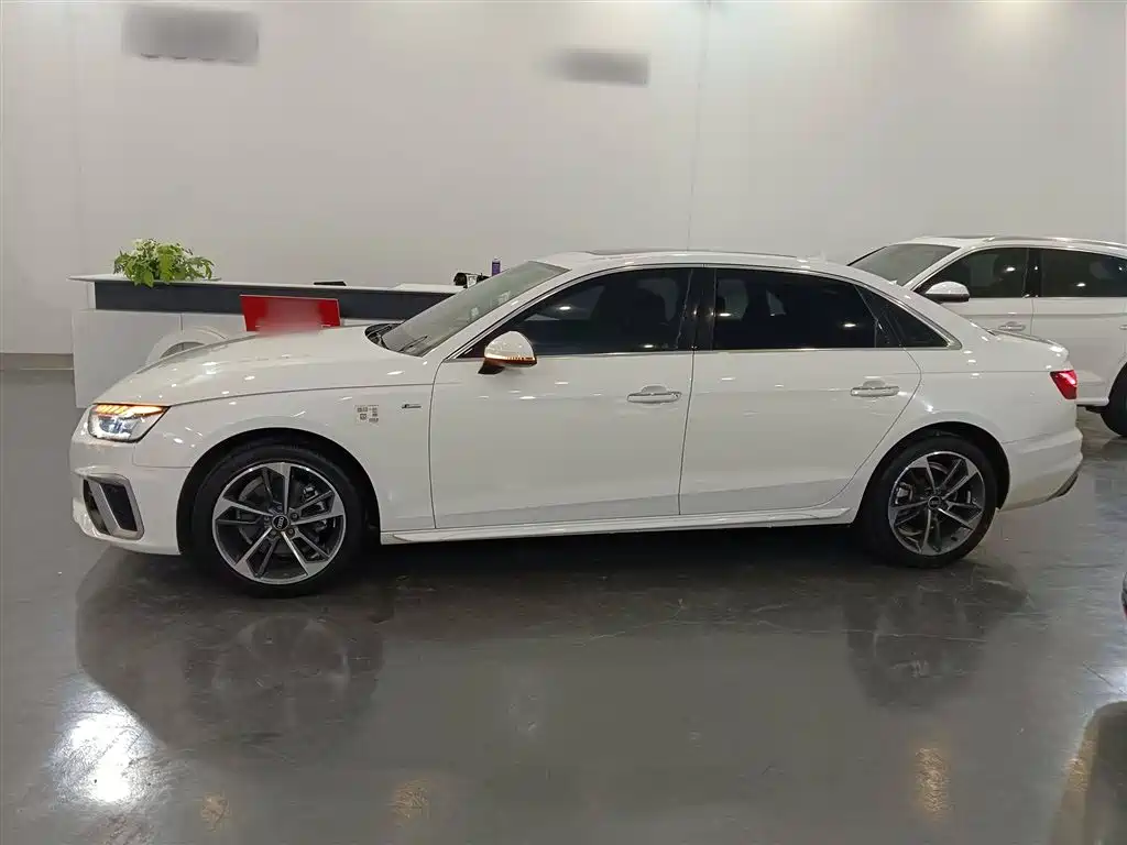 AUDI  A4L