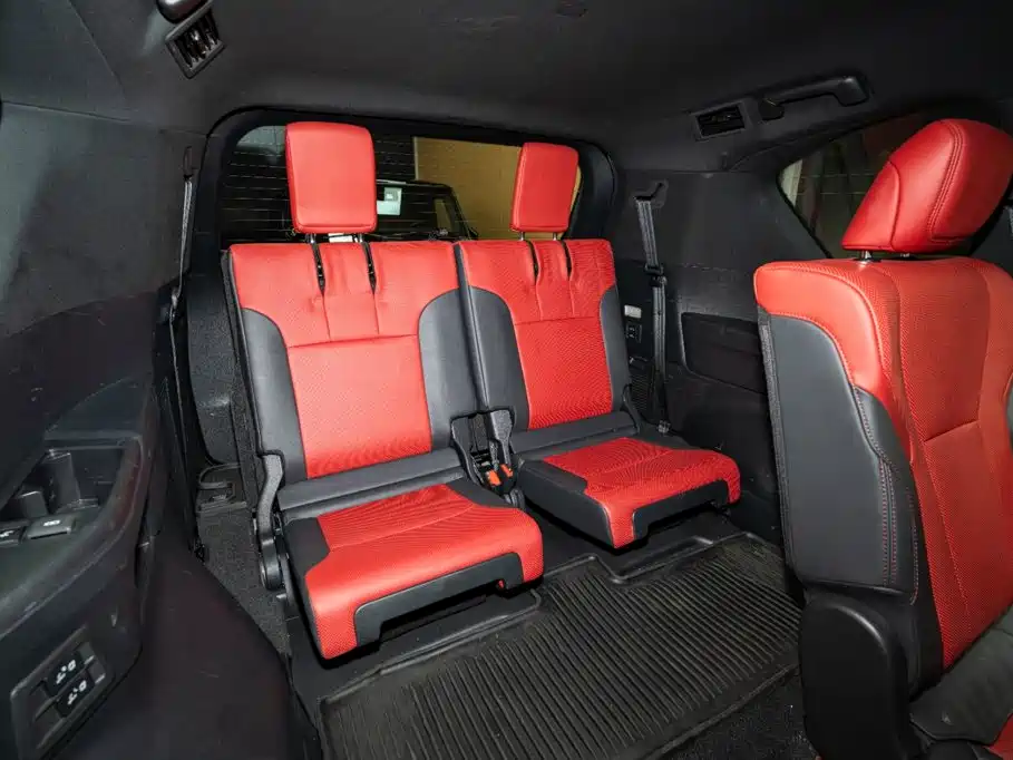 Lexus LX — миниатюра 10