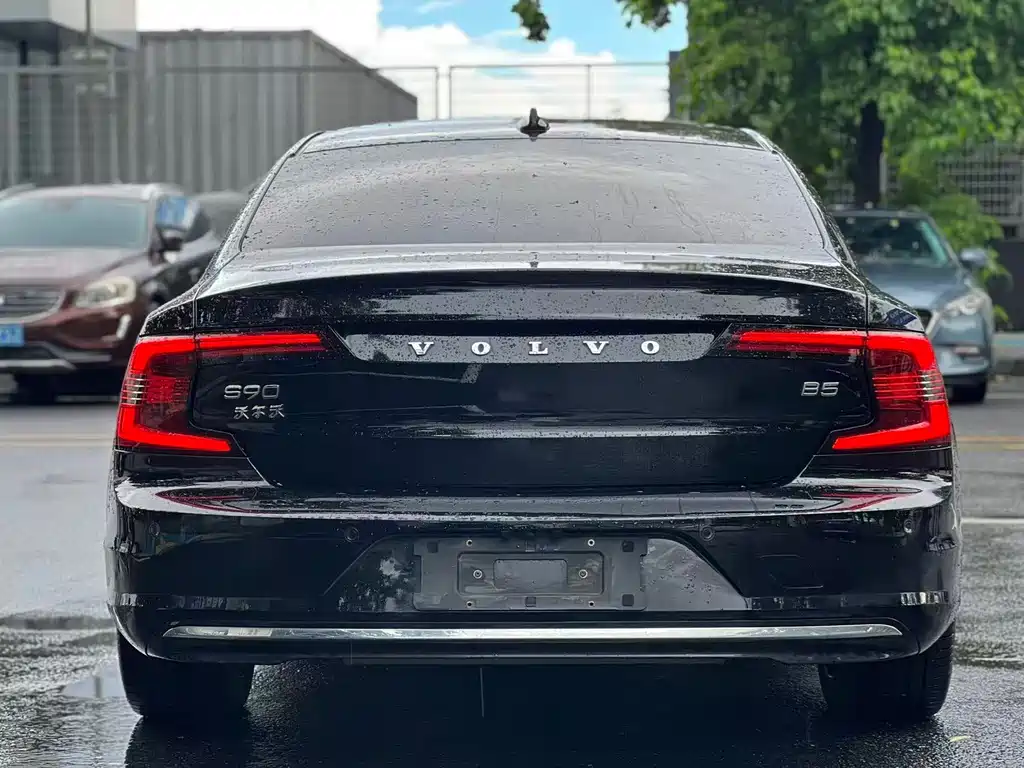 Volvo S90 — миниатюра 9