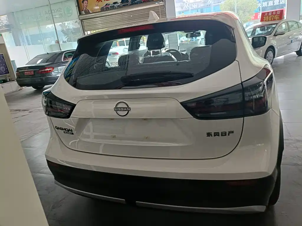 Nissan Qashqai 2025 2.0L CVT XV