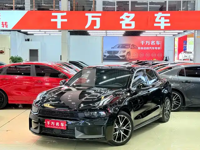 2020 Lynk & Co 03