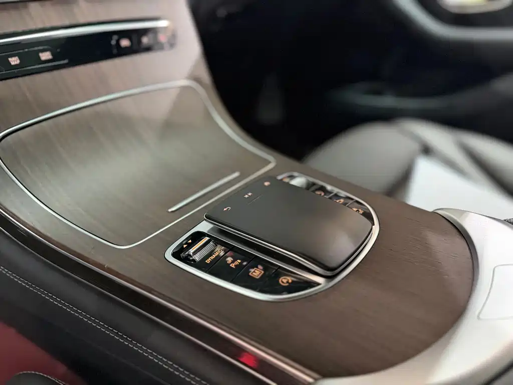 Mercedes-Benz GLC — миниатюра 6