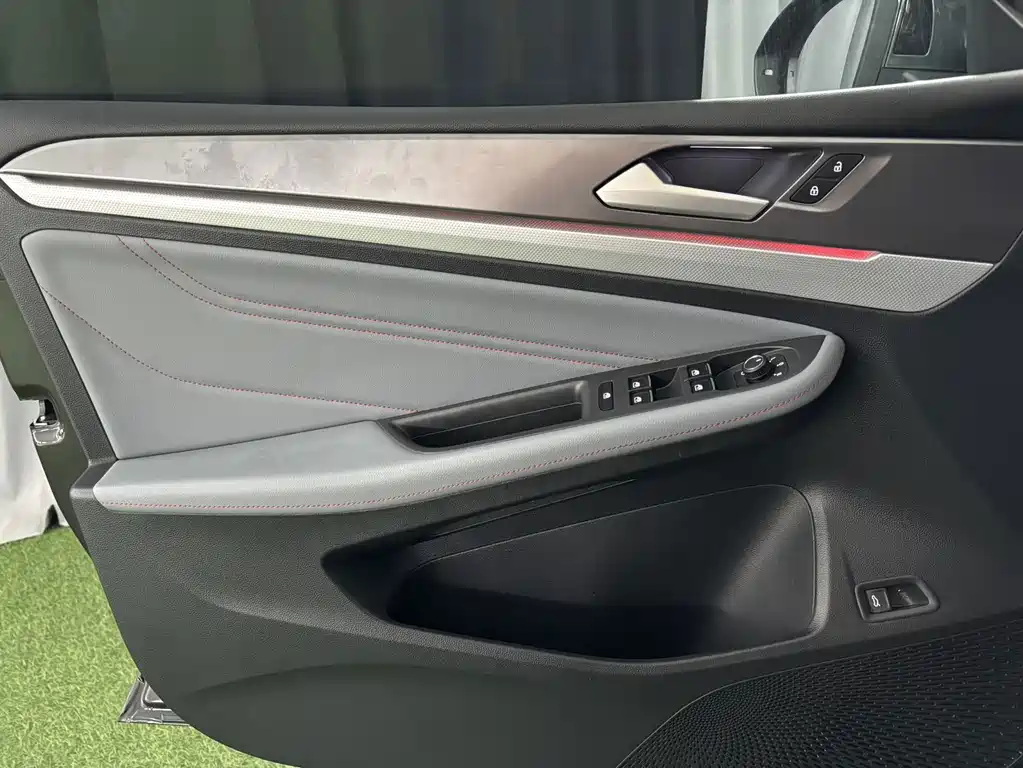 Volkswagen Lamando — миниатюра 7
