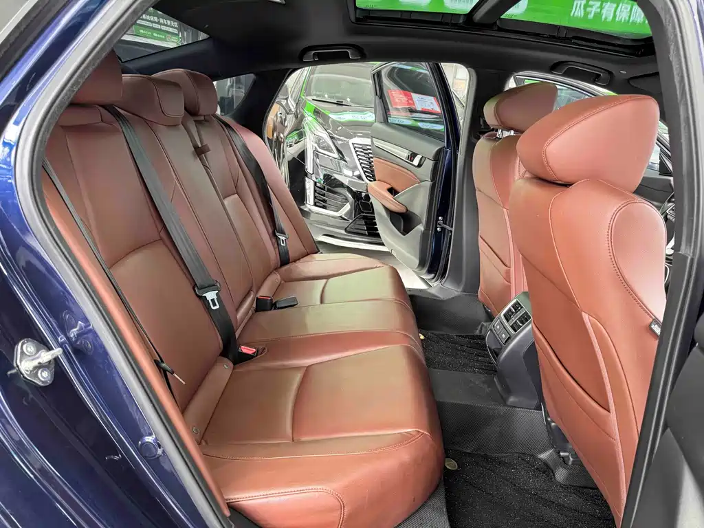 Honda Inspire Sharp Hybrid 2.0L Pure Elegant Edition, фото 20