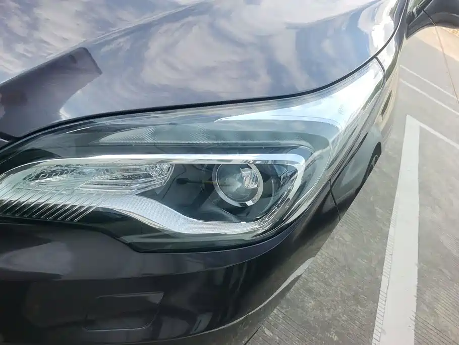 Buick Envision Plus — миниатюра 5