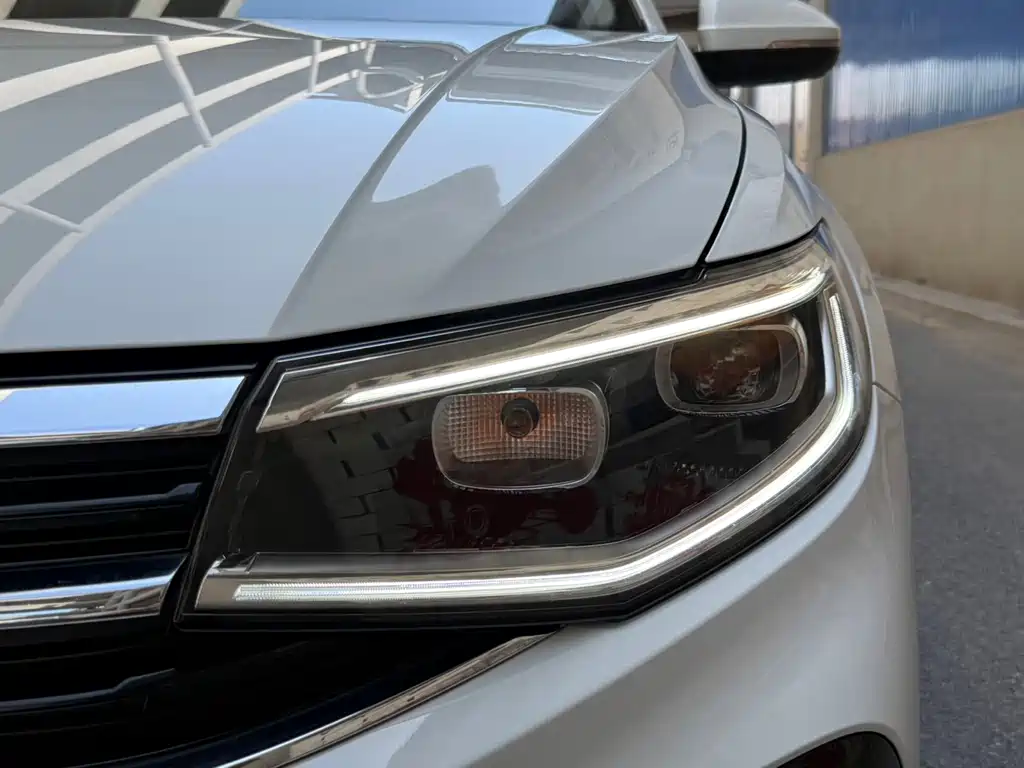 Volkswagen Bora — миниатюра 24