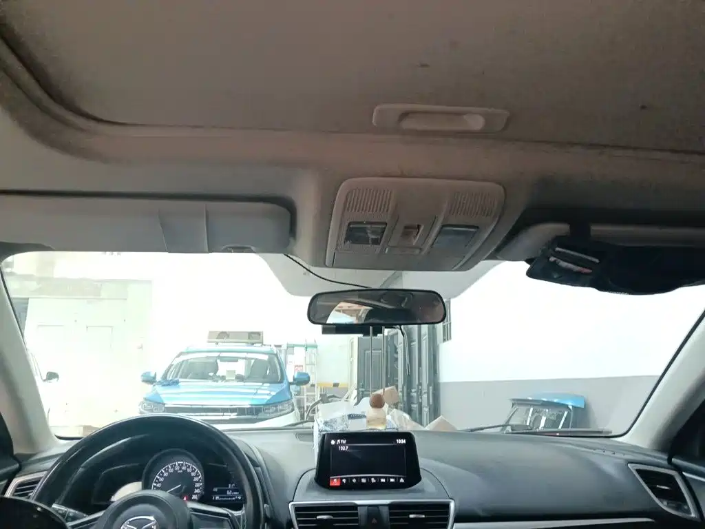 Mazda 3 Axela — миниатюра 9