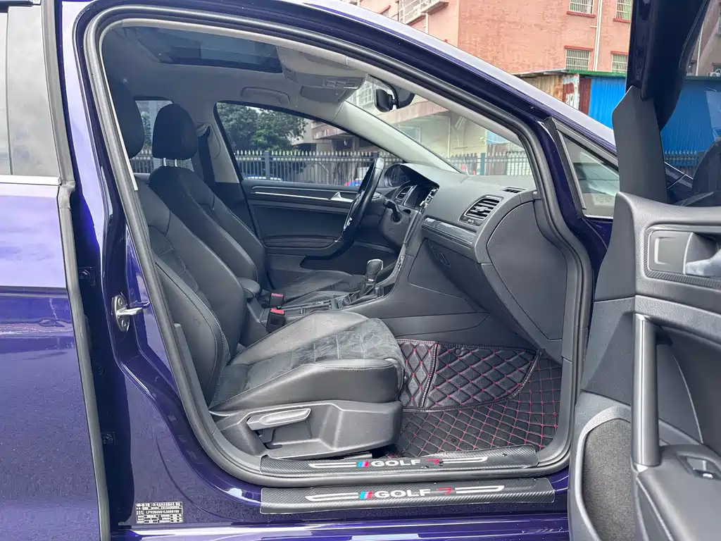 Volkswagen Golf — миниатюра 9