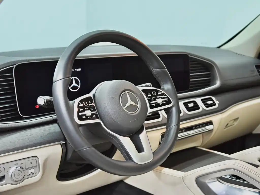 Mercedes-Benz GLE (Import) — миниатюра 19