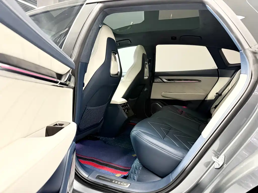 ZEEKR EXTREME KRYPTON 001