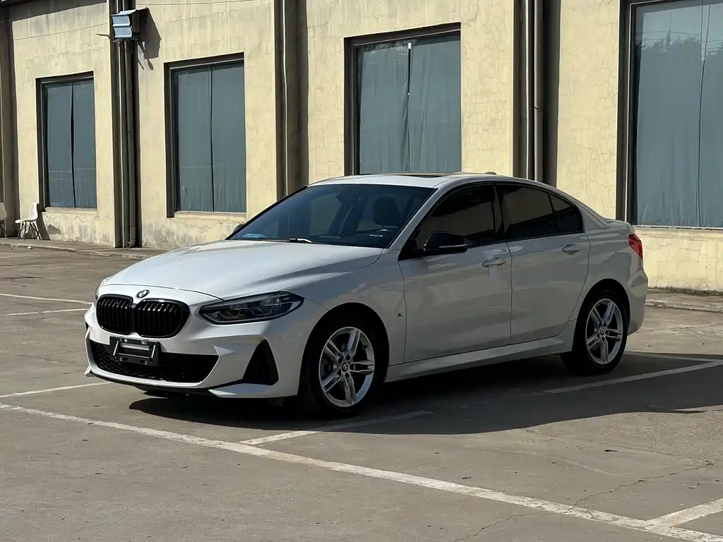 BMW 1 Series 2021