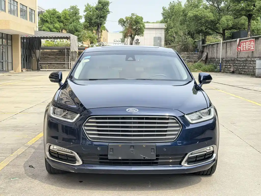 Ford Taurus — миниатюра 2