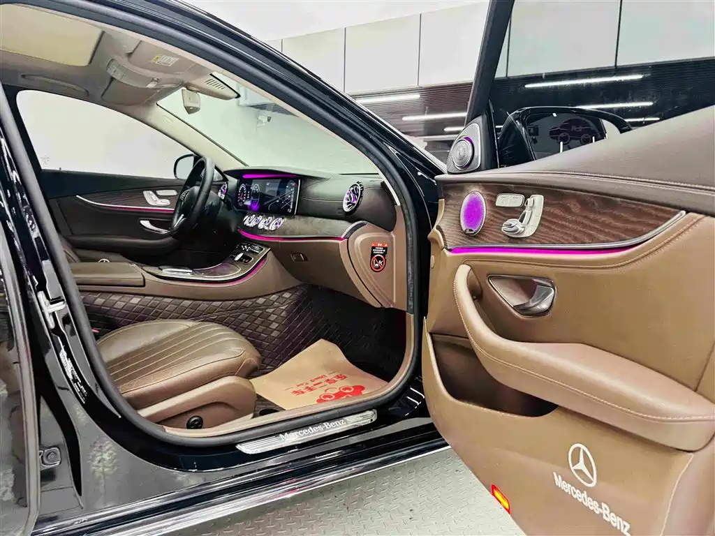 Mercedes-Benz E-Class — миниатюра 28