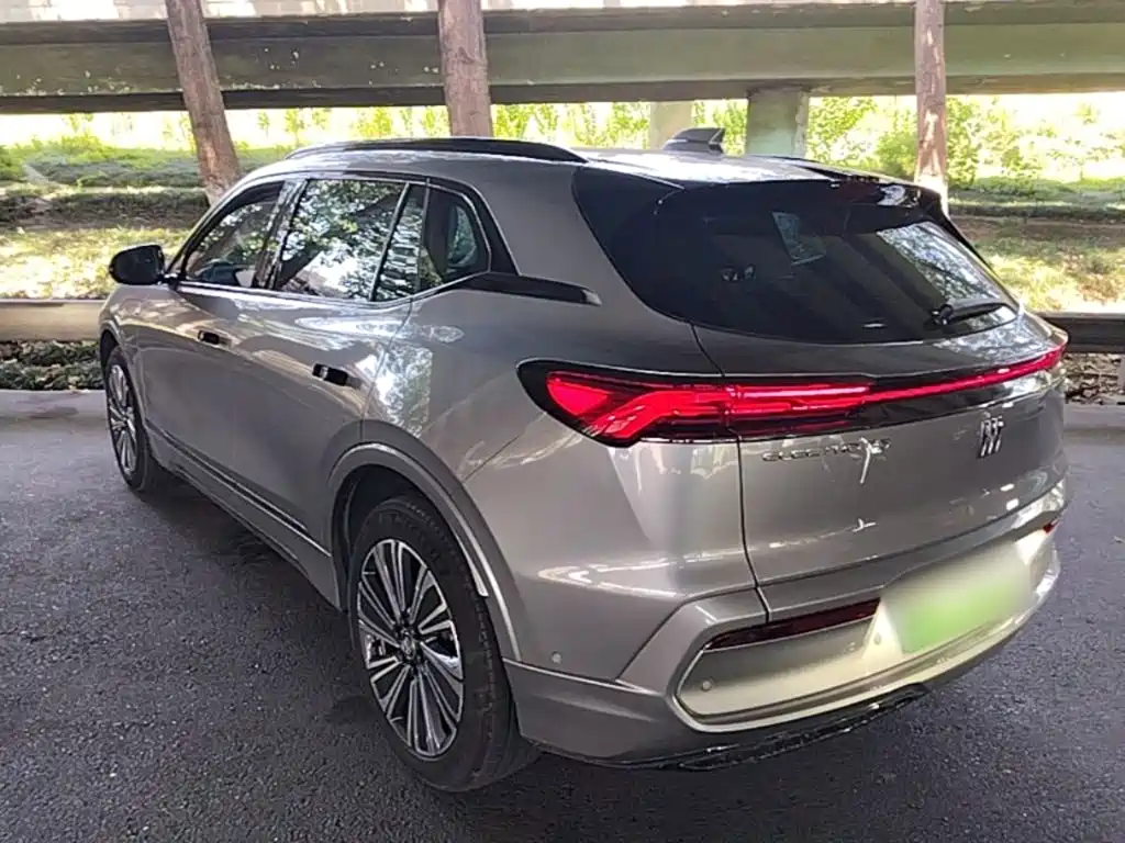 Buick E5 — миниатюра 5