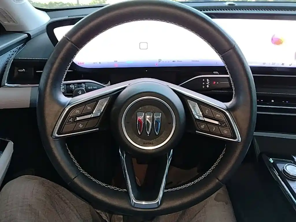 Buick E5 — миниатюра 11