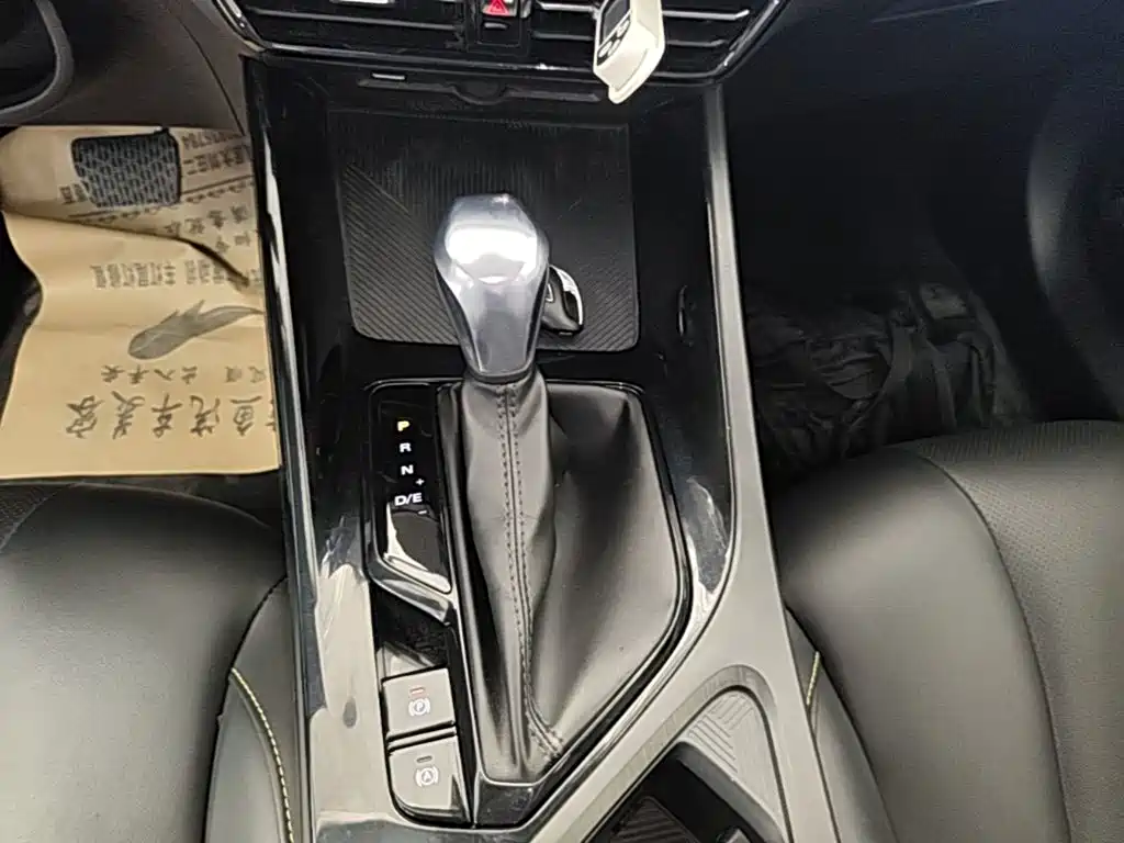 Roewe i5 — миниатюра 14