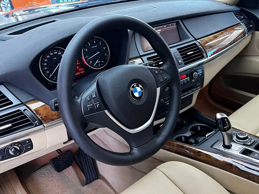 BMW X5 (Import) — миниатюра 14