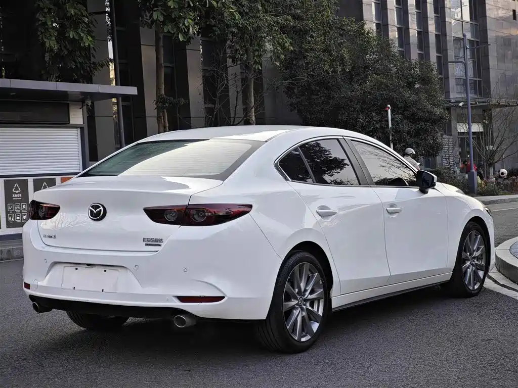 MAZDA 3 ANGKESAILA