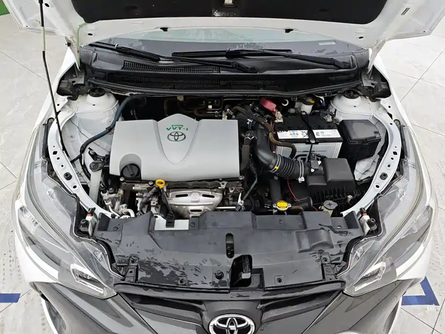 Toyota Yaris L — миниатюра 10
