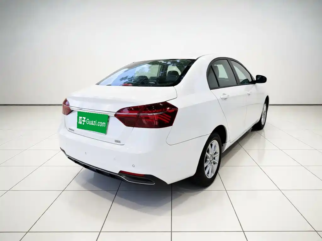 Geely Emgrand — миниатюра 4