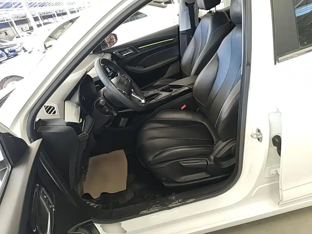 Roewe i5 — миниатюра 15