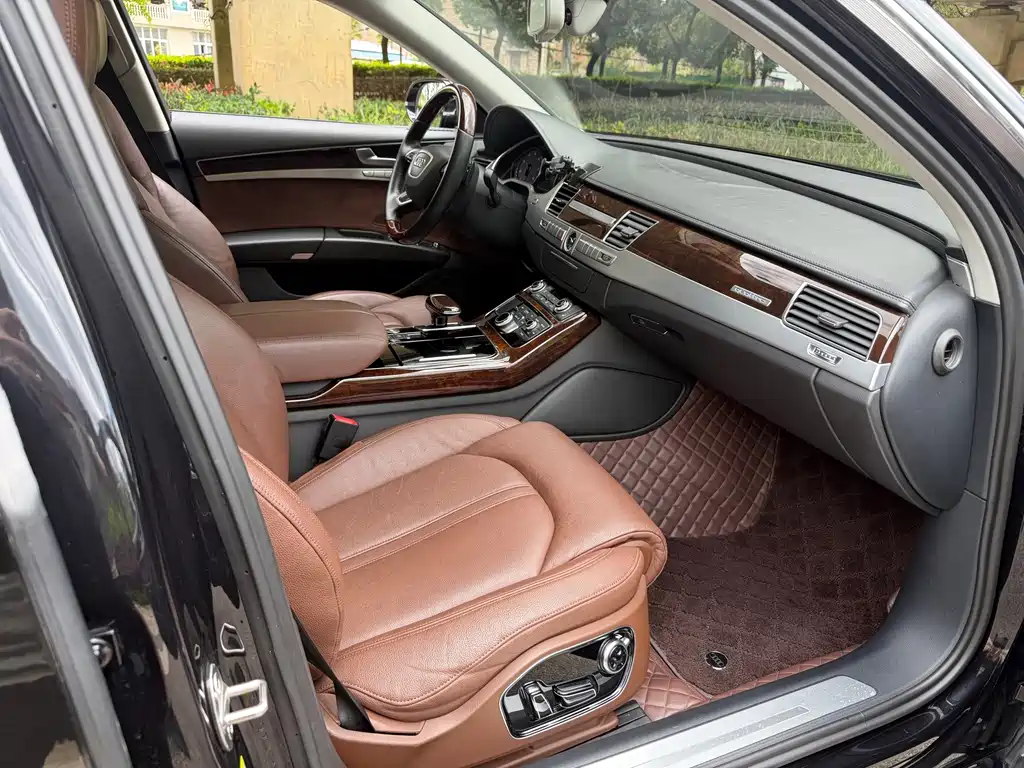 Audi A8 — миниатюра 8