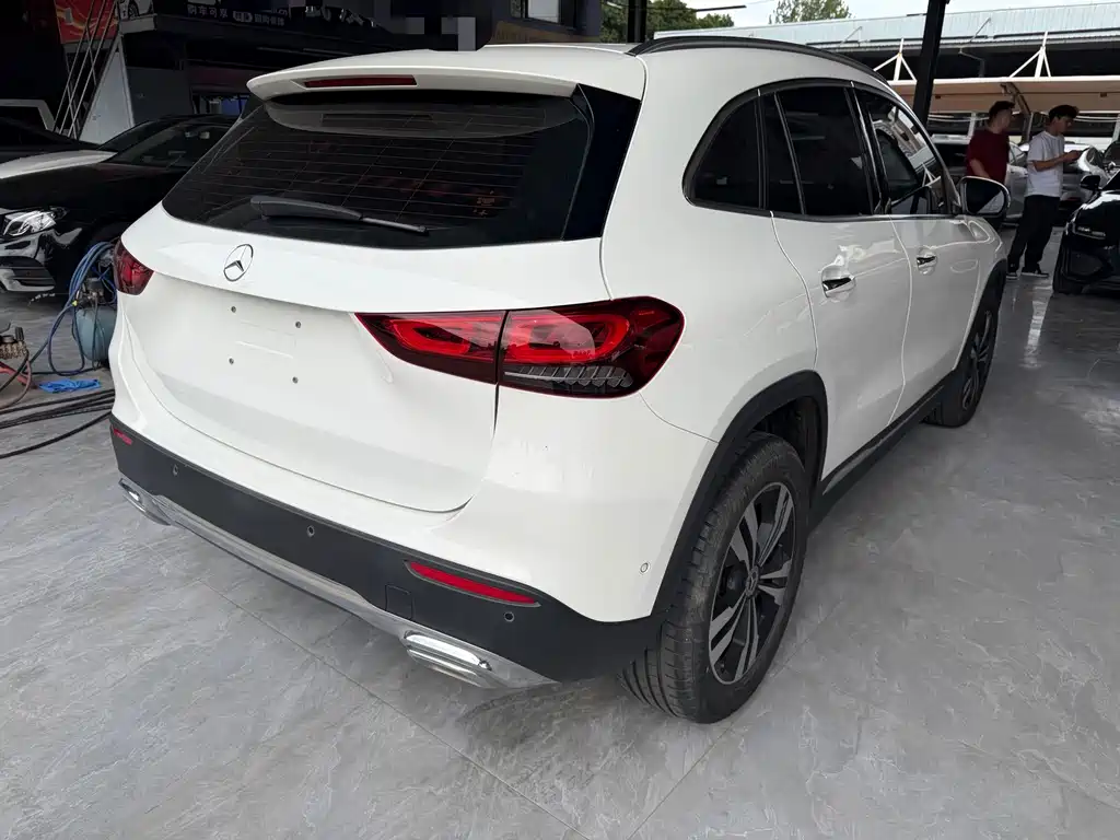 Mercedes-Benz GLA — миниатюра 9