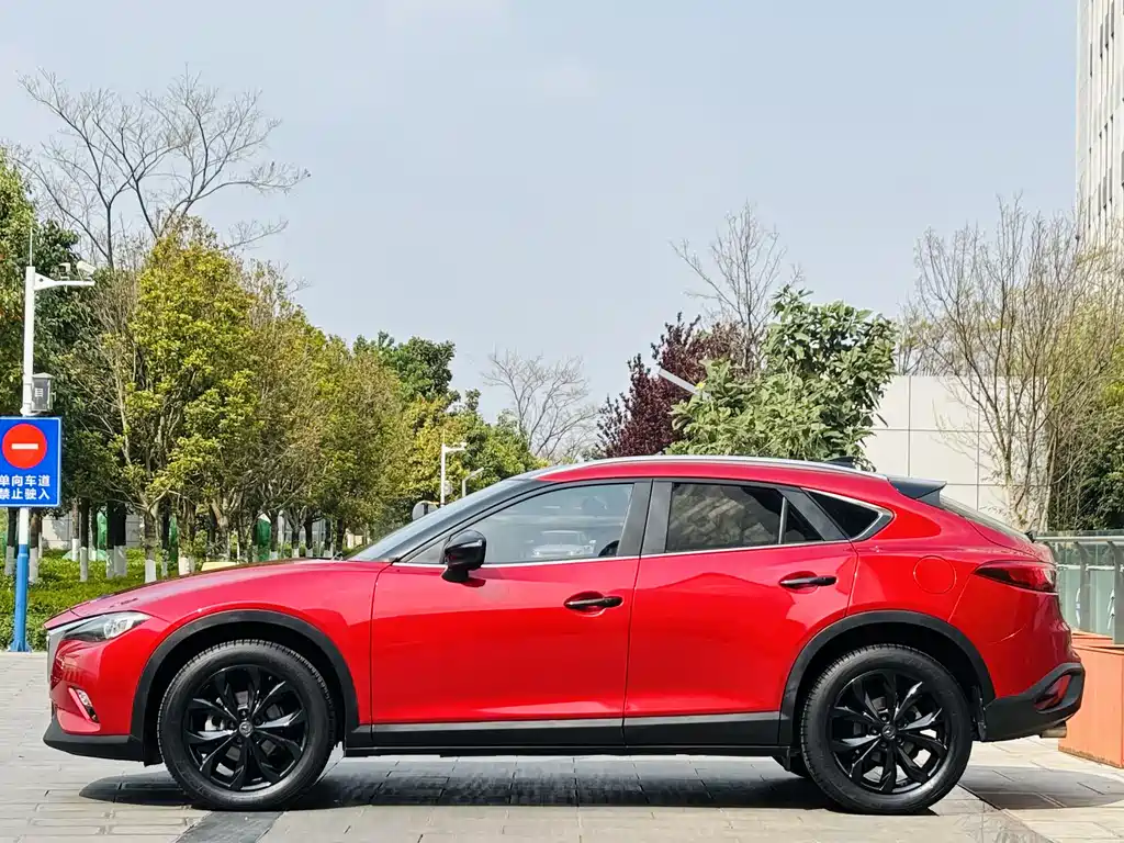 MAZDA CX 4