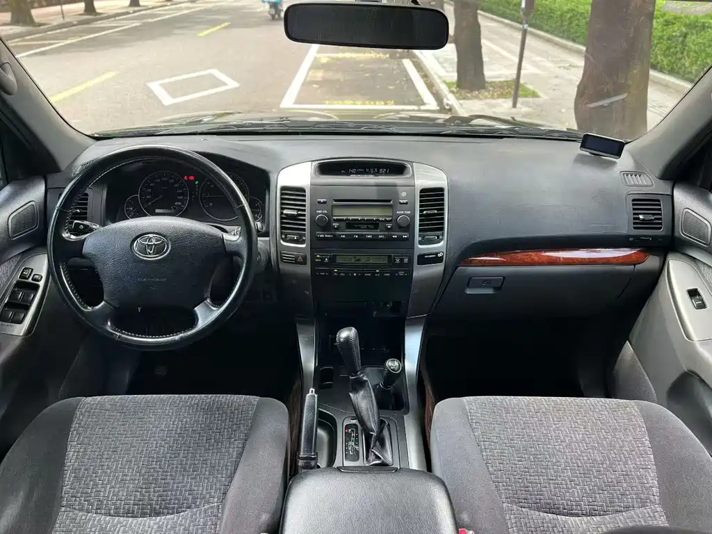 Toyota Prado (Import) — миниатюра 2