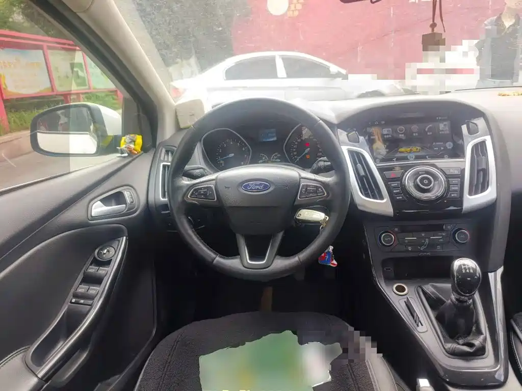 Ford Focus — миниатюра 6