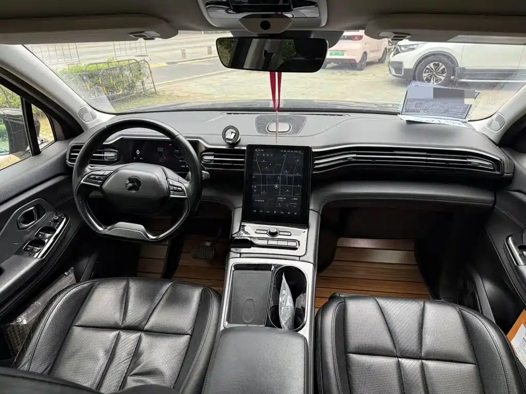 NIO ES8 — миниатюра 7