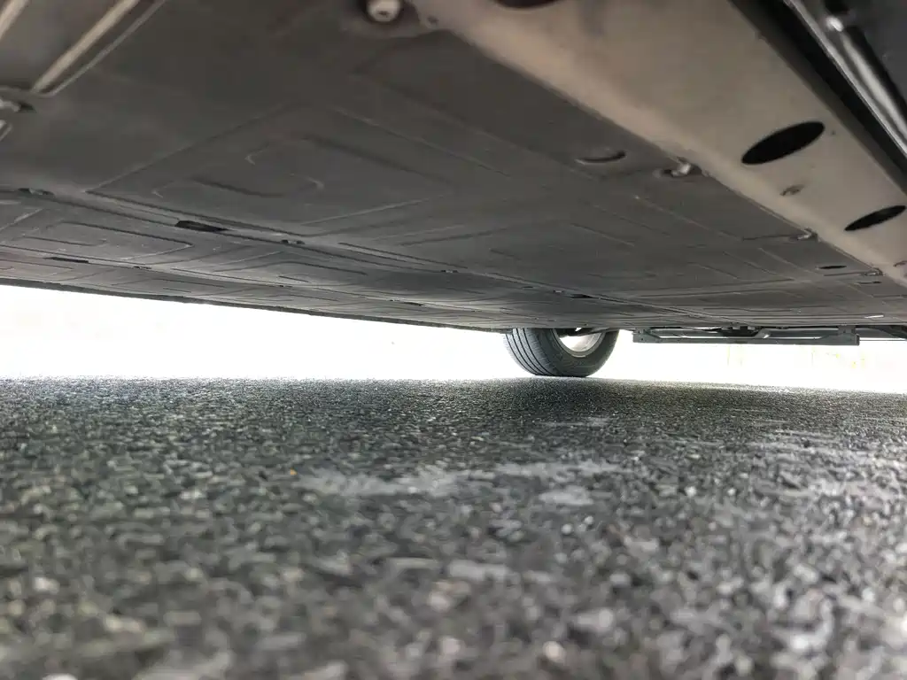 Roewe iMAX8 New Energy — миниатюра 24