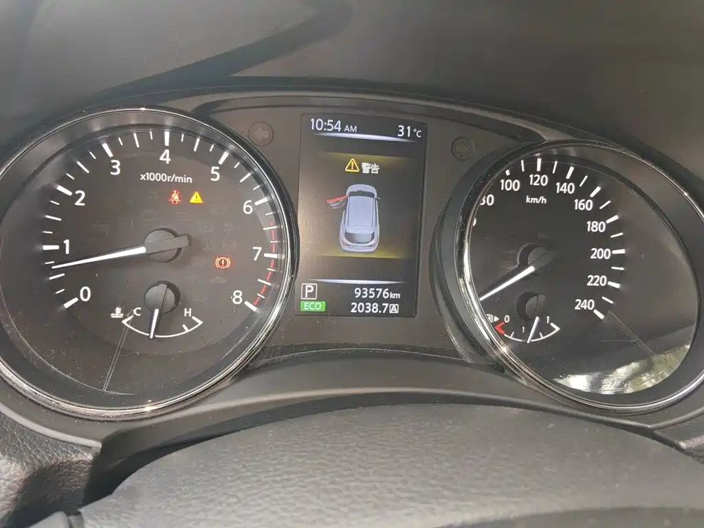 Nissan Qashqai — миниатюра 13