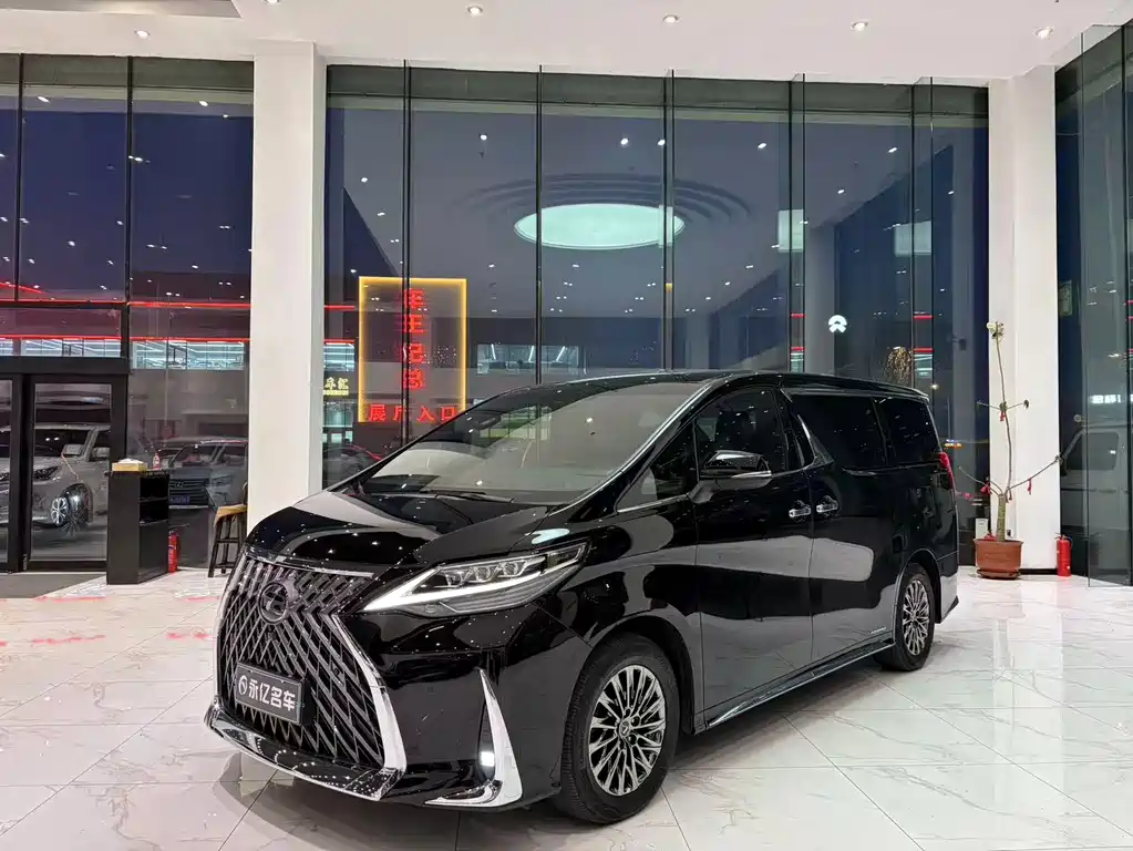 Lexus LM 2021