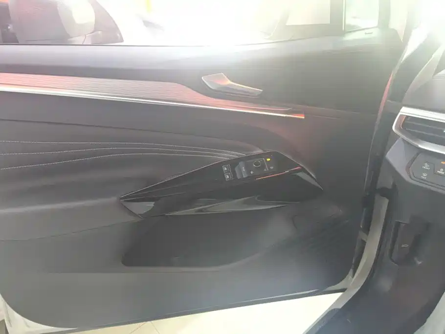 Volkswagen ID.4 Crozz — миниатюра 7