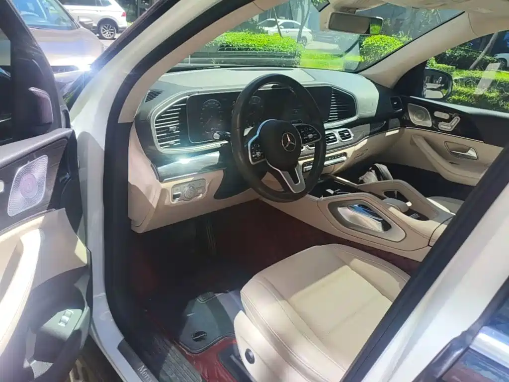 Mercedes-Benz GLE (Import) — миниатюра 16