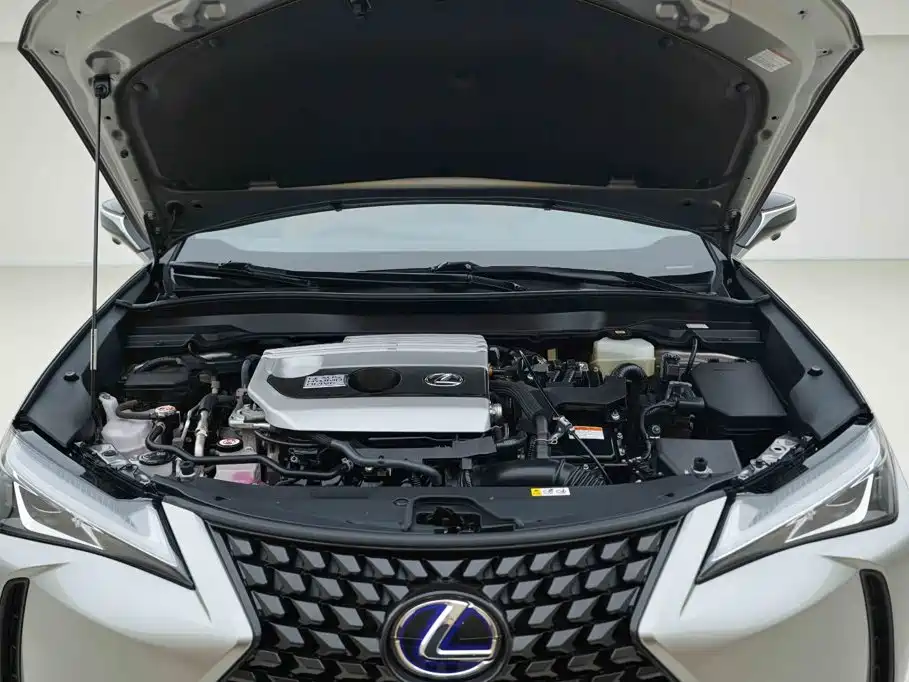 Lexus UX — миниатюра 5