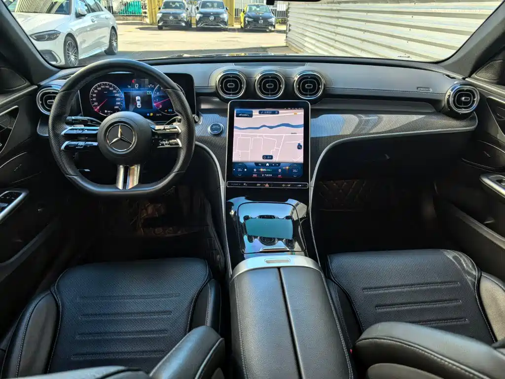 Mercedes-Benz C-Class — миниатюра 8