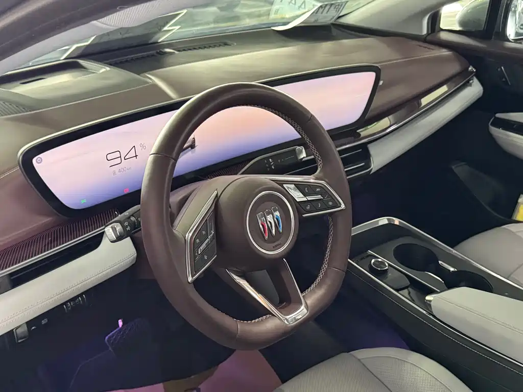 Buick E4 — миниатюра 6