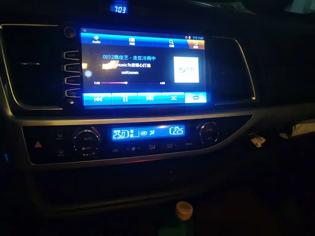 Toyota Highlander — миниатюра 14