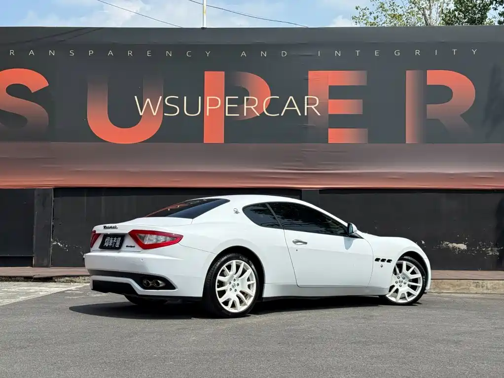 Maserati GranTurismo — миниатюра 3