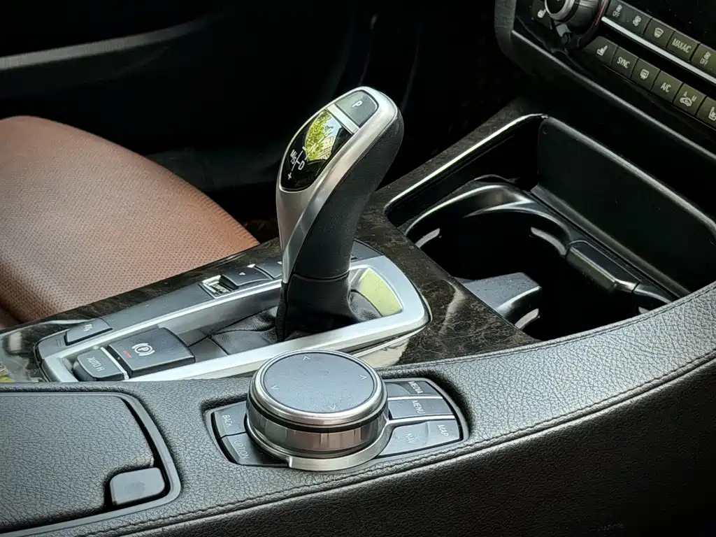 BMW 6 Series — миниатюра 10