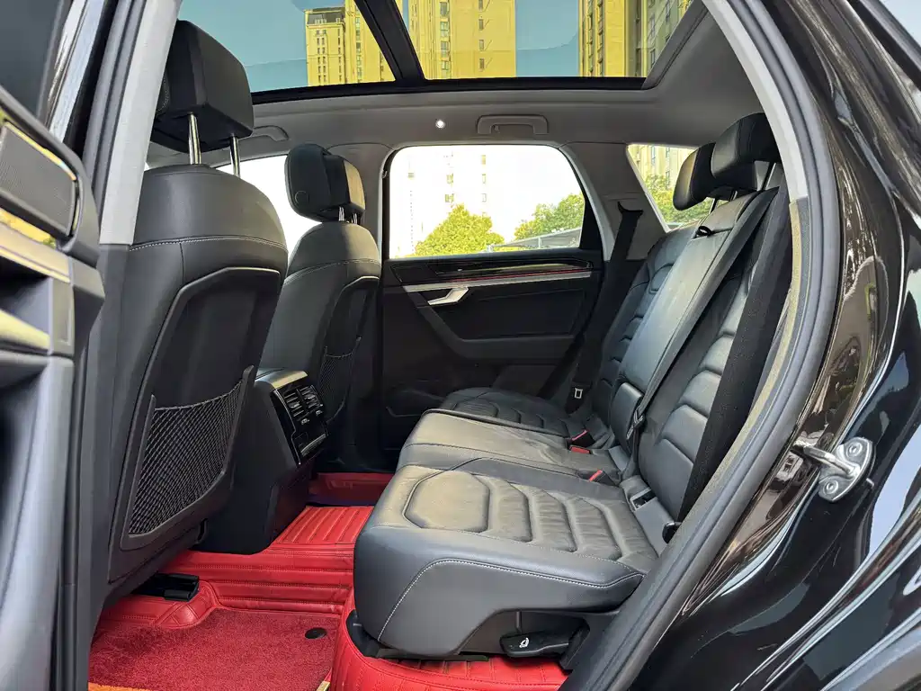 Volkswagen Touareg — миниатюра 8