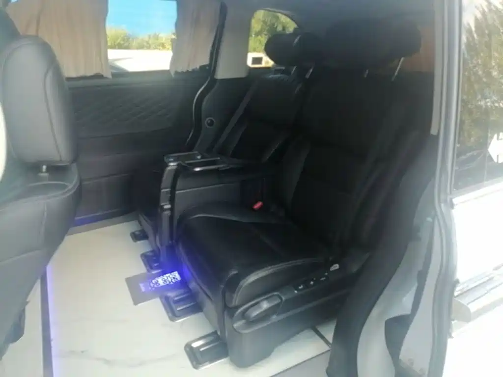Honda Elysion — миниатюра 15