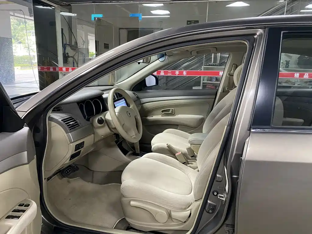 Nissan Sylphy — миниатюра 5