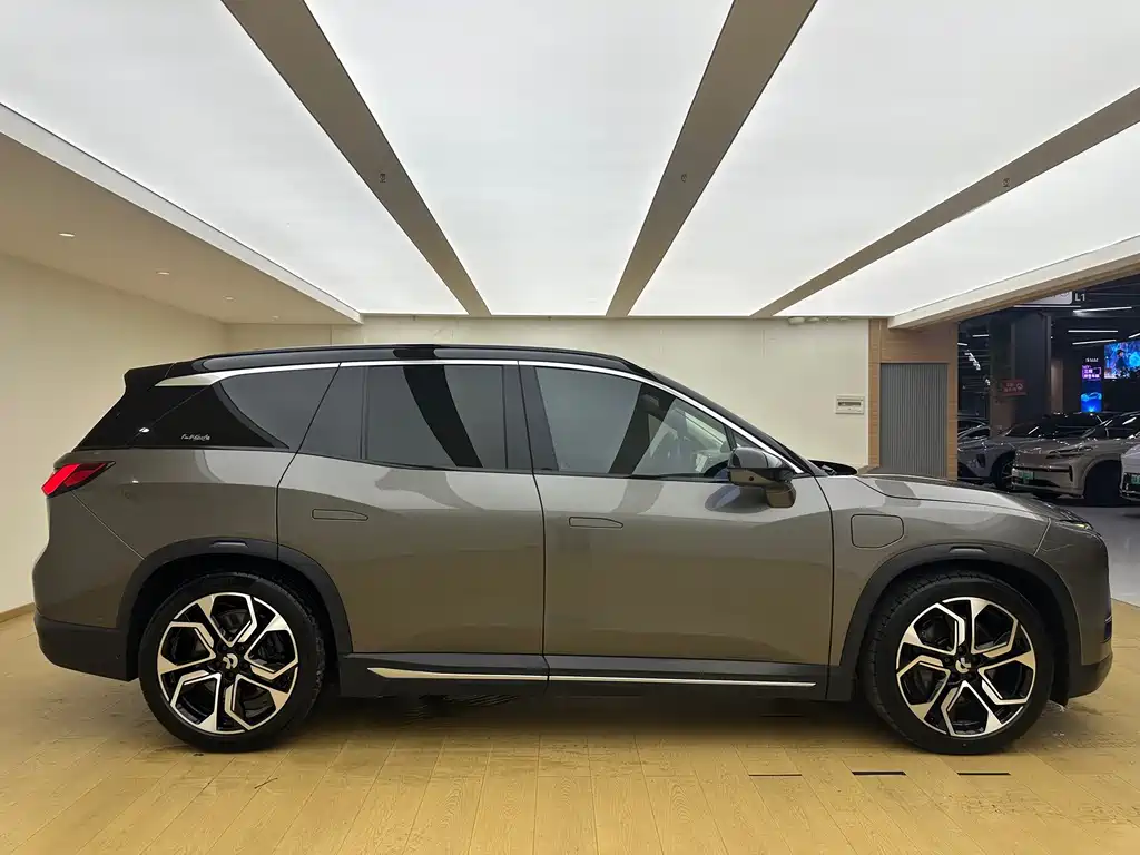 NIO ES8 — миниатюра 19